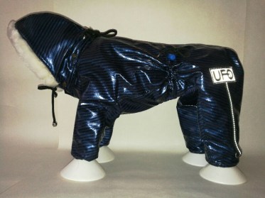 Suņu ziemas apģērbs- mētelis ar kapuci, M